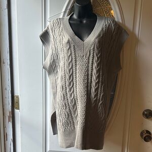 Vine & Love V-Neck Cable Knit Sweater Vest- NWOTs